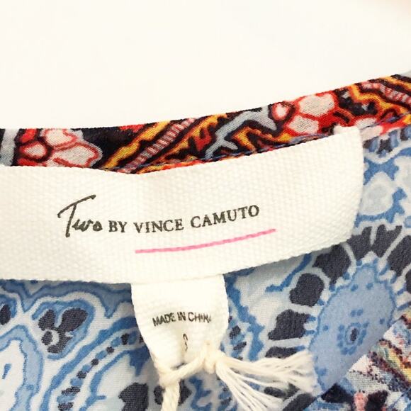 Two By Vince Camuto Sleeveless Semi-Sheer Print Top Blue Red S NWT - Picture 8 of 10